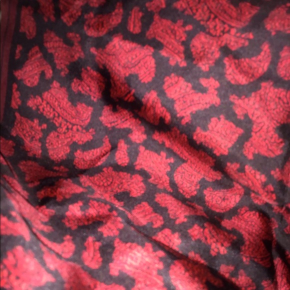 Red and black small silk handkerchief - Picture 5 of 8